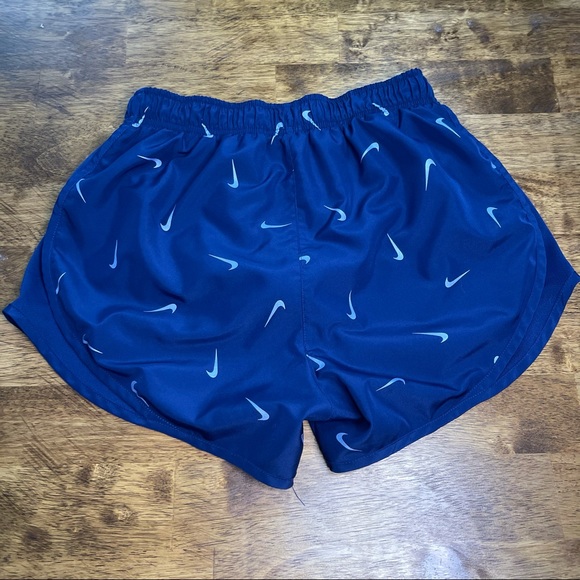 Small Nike Running Shorts - Picture 4 of 5